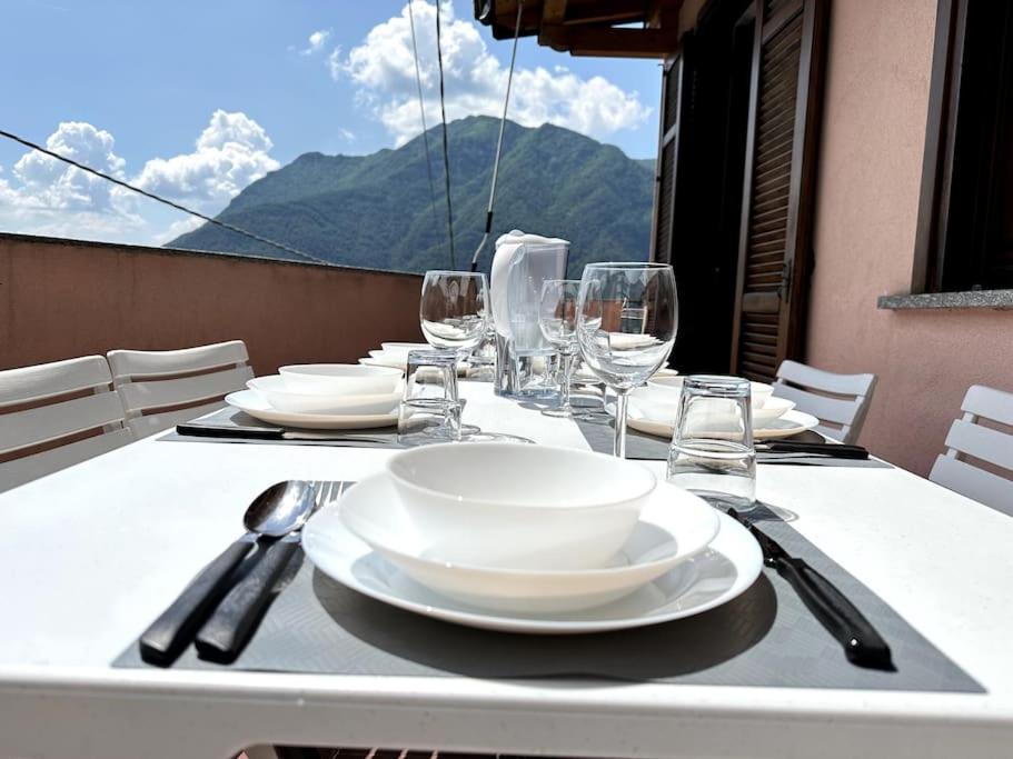 3Br Villetta Con Panoramica Sul Lago Nesso Bagian luar foto